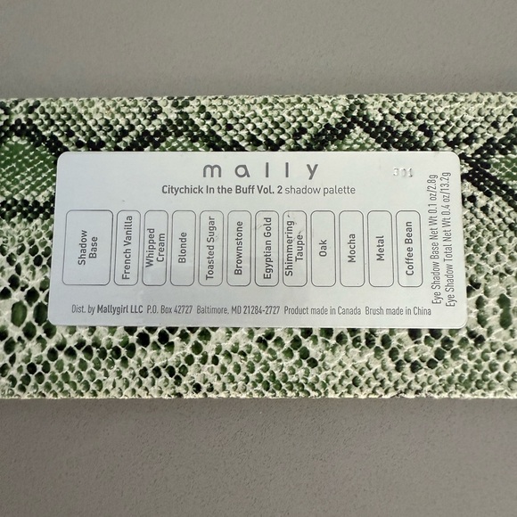 Mally Beauty Green Snakeskin Eyeshadow Beauty Pallet:NEW!!! - Picture 5 of 6